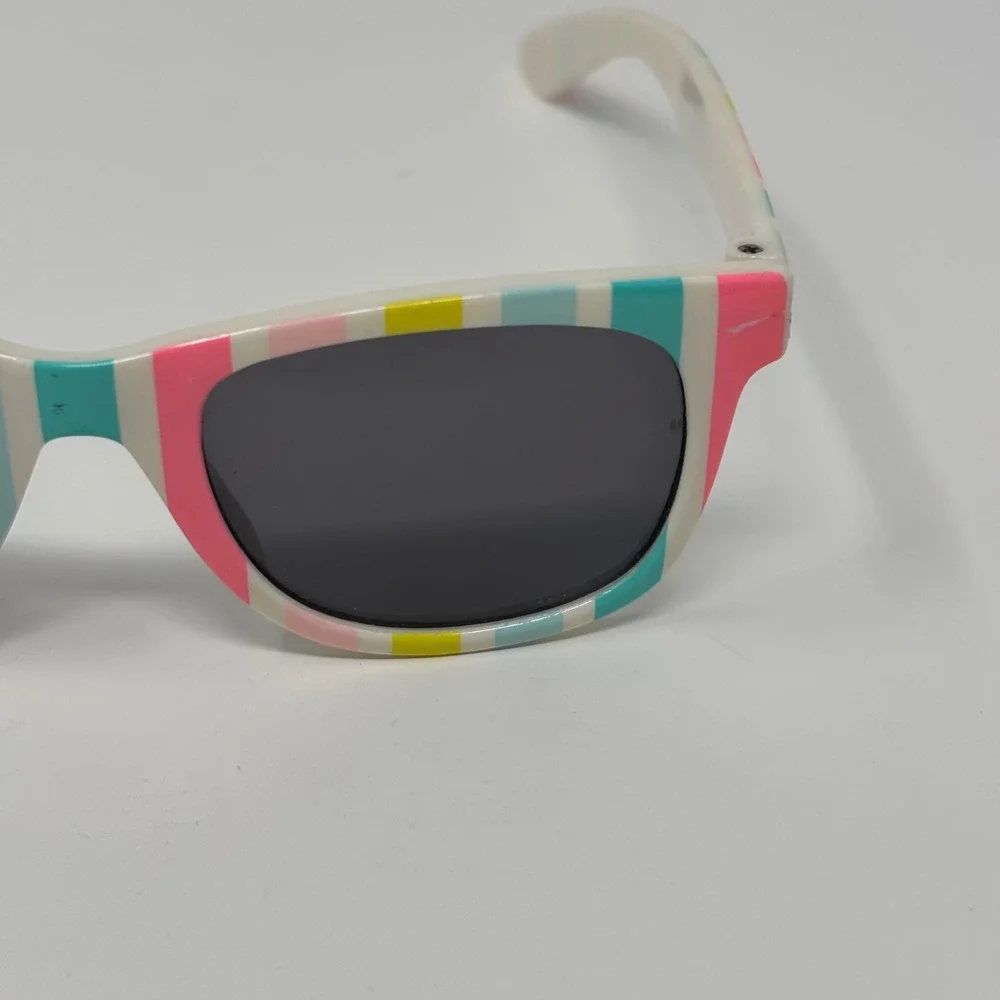 Carters Sunglasses Girls Multicolor Striped Retro Wayfarer Beach‎ Summer